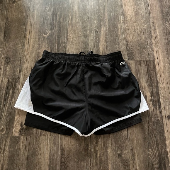 RBX Black and White Athletic Shorts Sz M - Picture 2 of 3